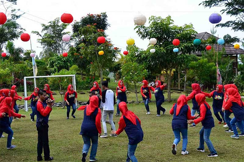 Paket Wisata Outbound Situ Cileunca, Membangun Kekompakan Bersama Muara Rahong Hills