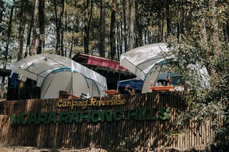 7 Tips Glamping Saat Musim Hujan di Bandung Biar Tetap Nyaman & Anti Basah