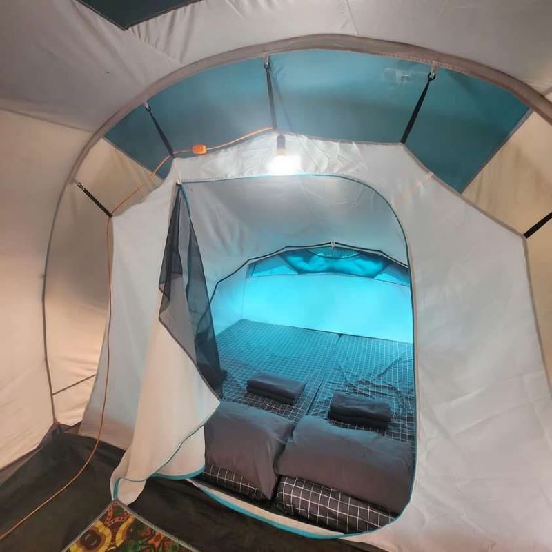 Hutan Pinus Camping Ground di Muara Rahong Hills, Liburan Murah Meriah!